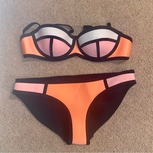 Triangl bikini. XXS.